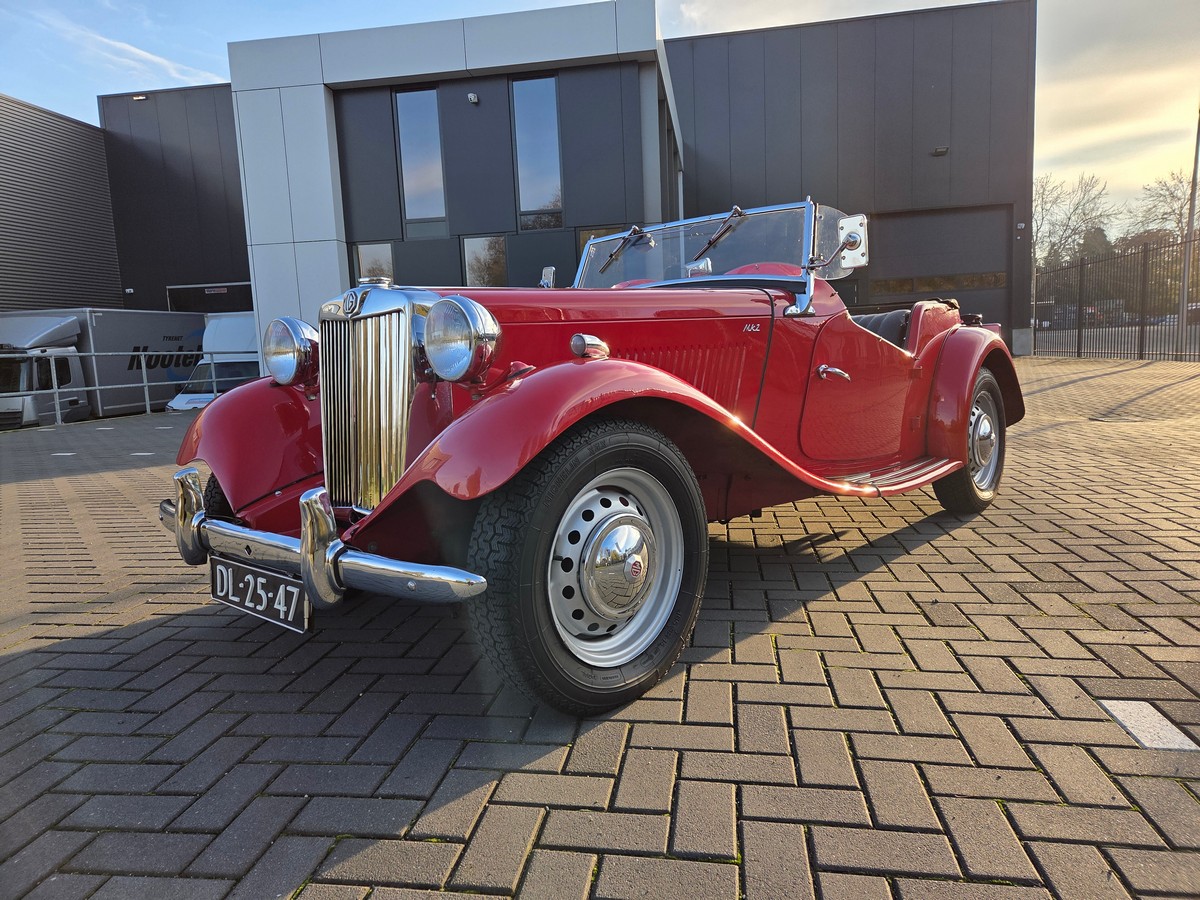 MG TDC 1951 ROOD